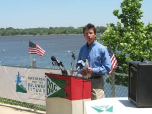 Jerry Kauffman speaks along the Delaware River, Jun 2011