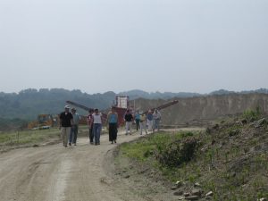 Tour of Newark Reservoir construction, Jun 2005